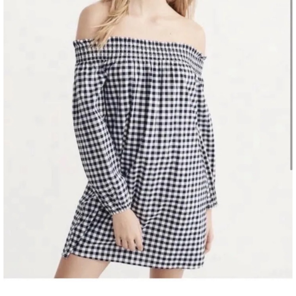 Abercrombie & Fitch Gingham Off the Shoulder Dress With Pockets
